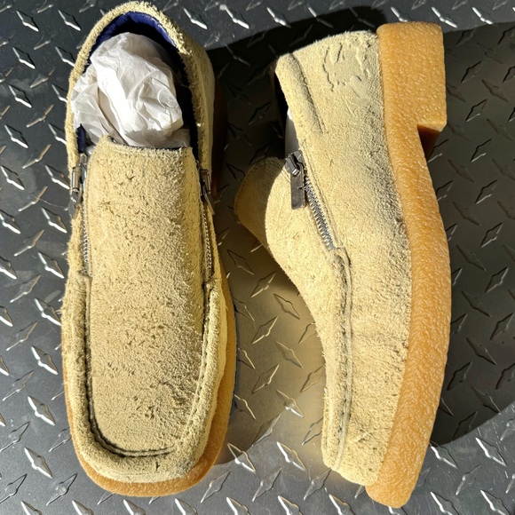 Burberry Chance Suede Loafers in Beige 43 - Picture 1 of 5